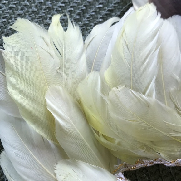 Yellow Feather Mask - Picture 5 of 6